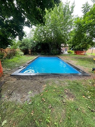 Naubak Pools custom pool project