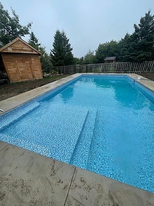 Naubak Pools custom pool project